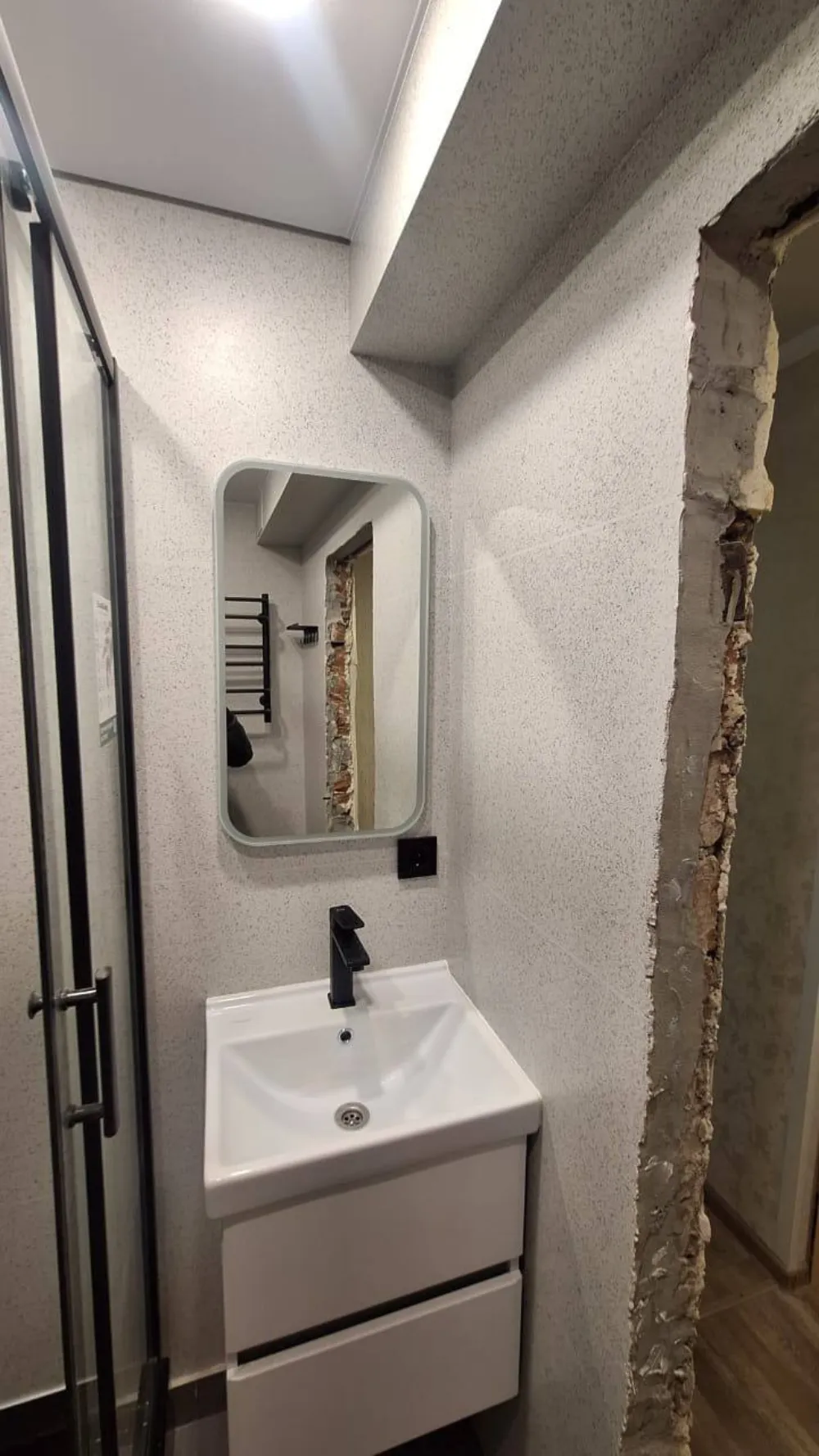Работа FIRST — restroom/005